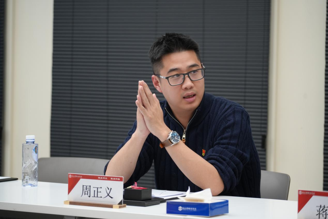 1770709714417064.png 640 (2).png