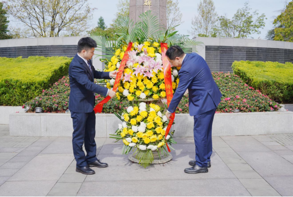 1774231799109584.png 640 (2).png